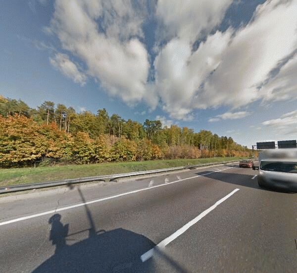 Банкомат Райффайзенбанка в Москве, 95-й км МКАД (пересечение МКАД и Ярославского ш.), автосалон «Тойота Центр-Лосиный Остров»