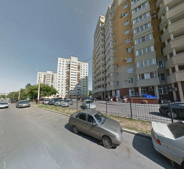 Банкомат ЮниКредита в Омске, Маркса пр., д. 72, ТК «Рябинушка»