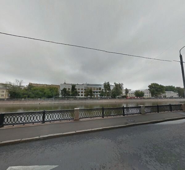 Банкомат Газпромбанка в Москве, наб. Овчинниковская,  д. 20,  стр. 2