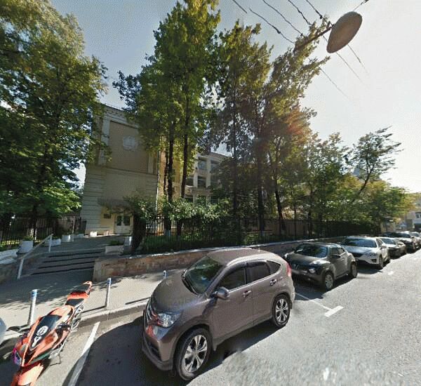 Банкомат Сбербанка России в Москве, пер. Б. Гнездиковский, д. 1, стр. 2, БЦ «На Гнездиковском», 2-й этаж, около лифта