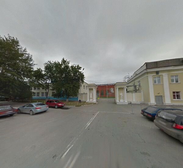 Банкомат Газпромбанка в Екатеринбурге, пер. Хибиногорский,  д. 33