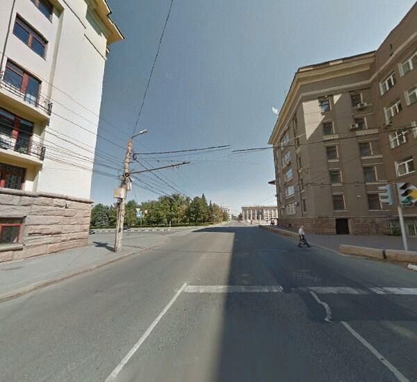 Банкомат Челябинвестбанка в Челябинске, пл. Революции,  д. 8