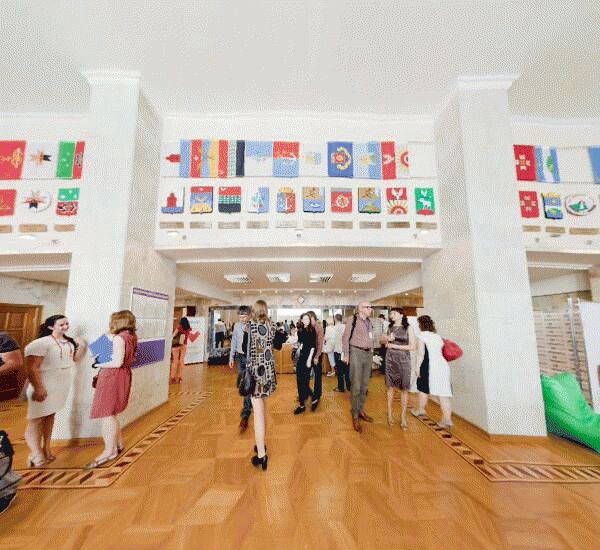 Банкомат Сбербанка России в Ижевске, пл. имени 50-летия Октября,  д. 15