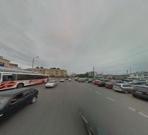 Банкомат Уральского Банка Реконструкции и Развития в Кирове, Привокзальная площадь 1