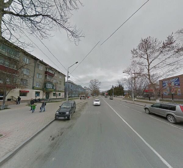 Банкомат Восточного Экспресс Банка в Южно-Сахалинске, проспект Коммунистический 74