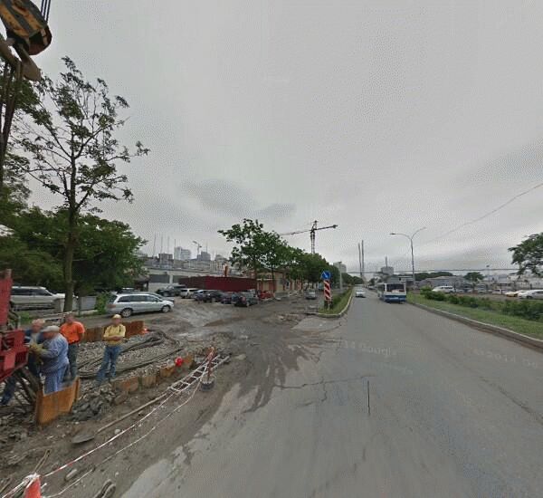 Банкомат Восточного Экспресс Банка в Владивостоке, просп. Океанский,  д. 1