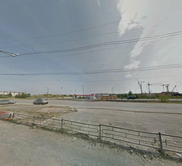 Банкомат Уральского Банка Реконструкции и Развития в Нижнем Тагиле, просп. Уральский,  д. 40