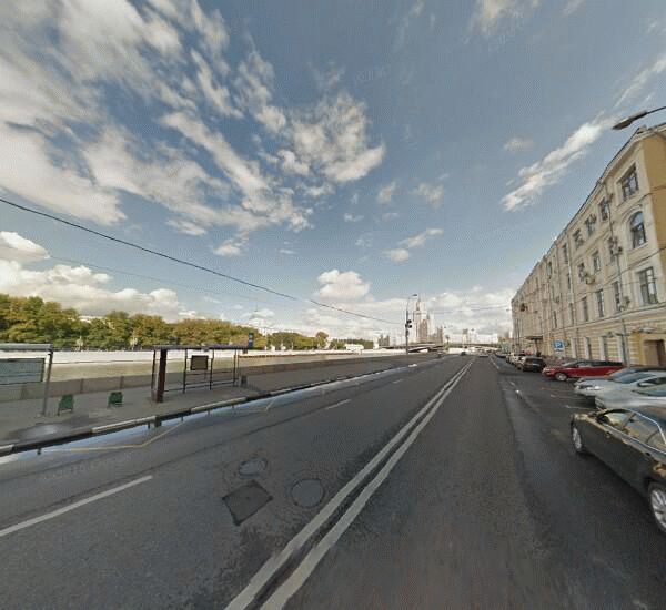 Банкомат Газпромбанка в Москве, наб. Раушская,  д. 16