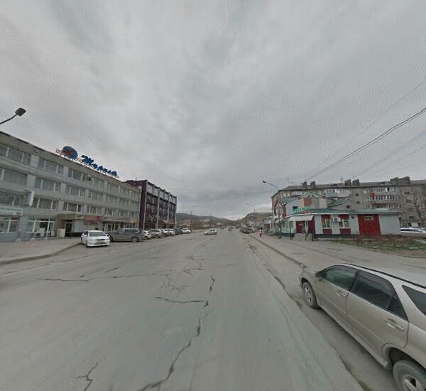 Банкомат Азиатско-Тихоокеанского банка в Южно-Сахалинске, Сахалинская улица 2