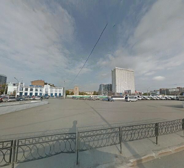 Банкомат Балтийского Банка в Новосибирске, ст. м. «Площадь Карла Маркса»