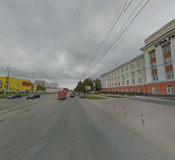 Банкомат Сбербанка России в Екатеринбурге, ул. Фронтовых Бригад,  18