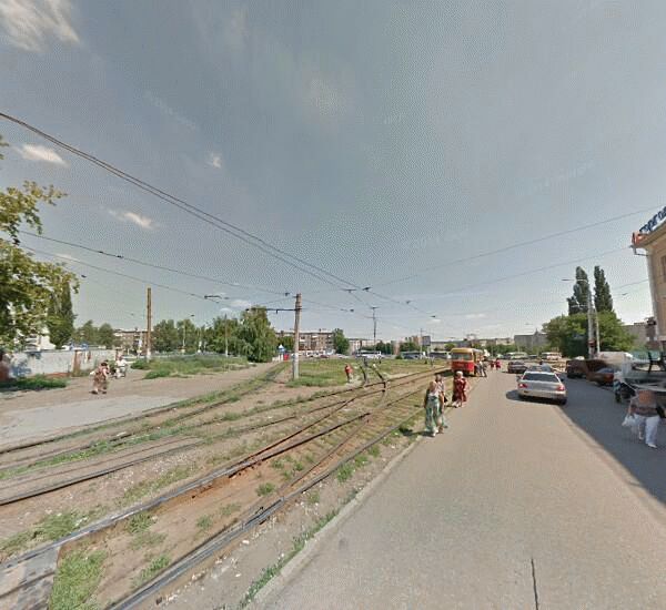 Банкомат Уральского Банка Реконструкции и Развития в Уфе, ул. Коммунаров,  д. 61