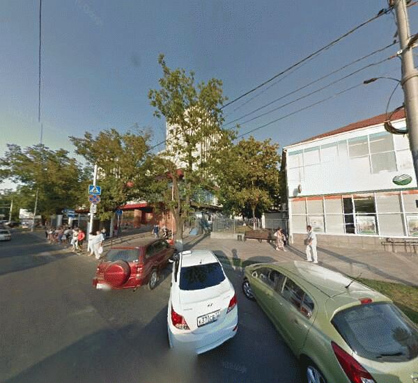 Банкомат Росбанка в Краснодаре, ул. Красная, д. 176, магазин «Трек»