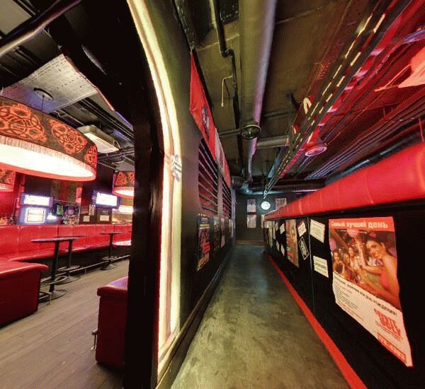 Банкомат Уральского Банка Реконструкции и Развития в Екатеринбурге, ул. Малышева,  д. 53