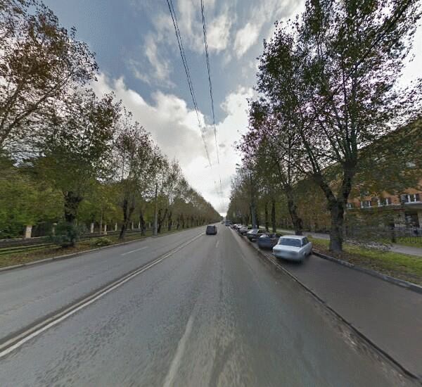 Банкомат Уральского Банка Реконструкции и Развития в Екатеринбурге, ул. Машиностроителей,  д. 11