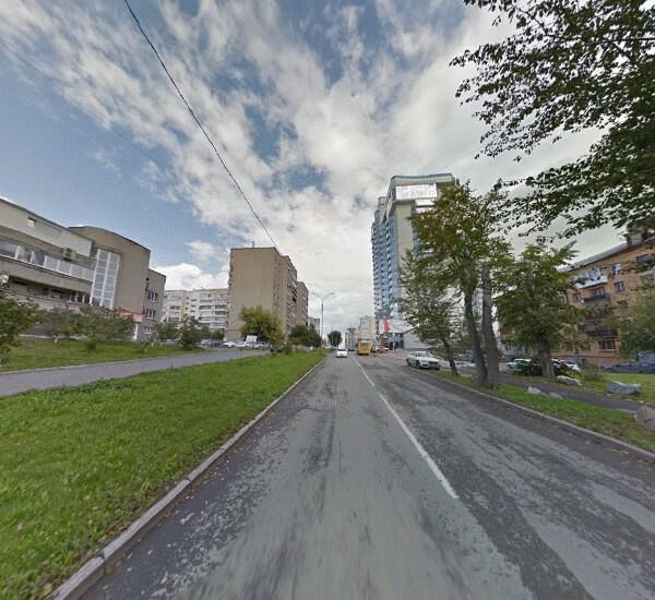 Банкомат Альфа-Банка в Екатеринбурге, ул. Пальмиро Тольятти,  8