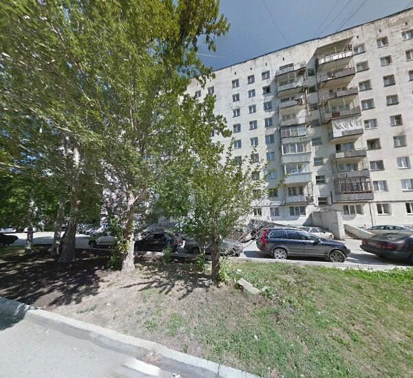 Банкомат Уральского Банка Реконструкции и Развития в Екатеринбурге, ул. Папанина, д. 7, магазин «Звездный»