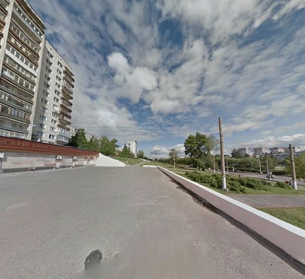 Банкомат Уральского Банка Реконструкции и Развития в Перми, ул. Петропавловская,  д. 85