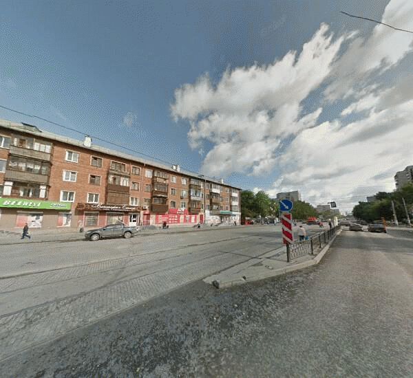 Банкомат Уральского Банка Реконструкции и Развития в Екатеринбурге, ул. Победы, д. 53, аптека