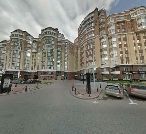 Банкомат Уральского Банка Реконструкции и Развития в Екатеринбурге, ул. Сакко и Ванцетти,  д. 74