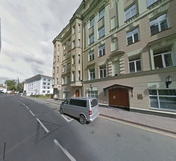 Банкомат Петрокоммерц банка в Москве, Уланский пер., д. 5, стр. 1, ООО «Туманов и Савацки Девелопментс»