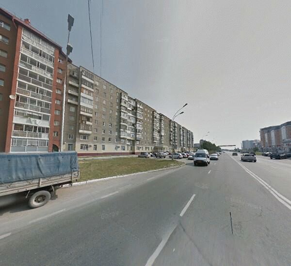 Банкомат Газпромбанка в Нижневартовске, улица 60 лет Октября 52