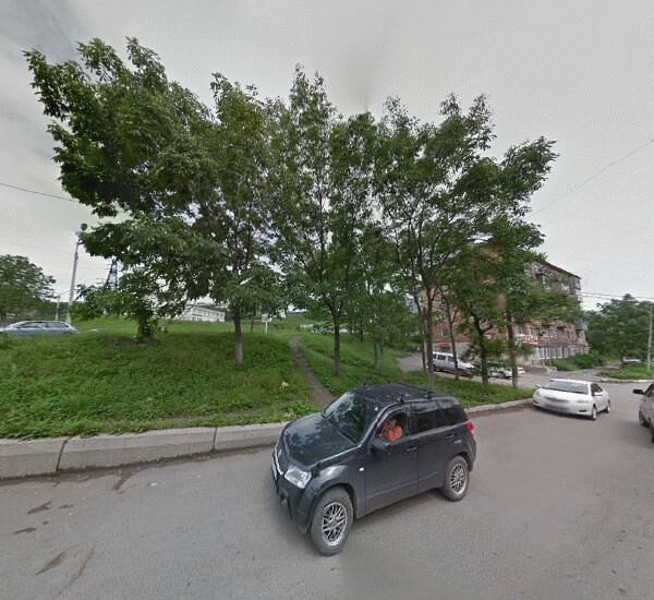 Банкомат Совкомбана в Владивостоке, ул. Адмирала Юмашева,  д. 4