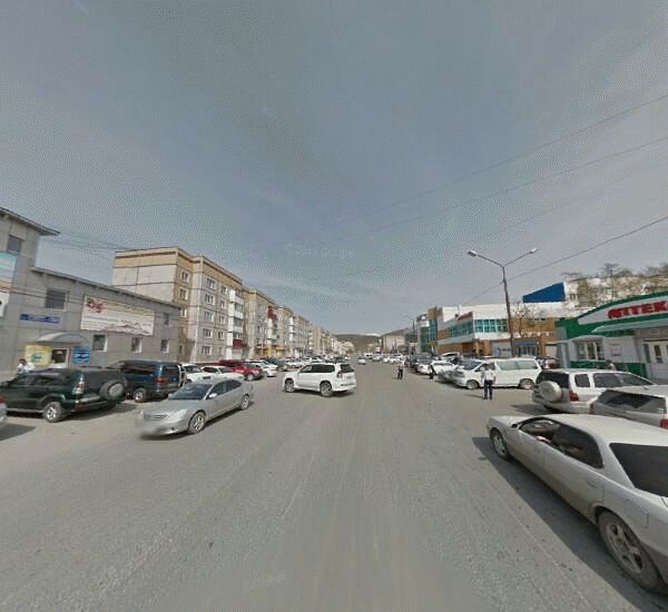 Банкомат Сбербанка России в Южно-Сахалинске, ул. Есенина,  52