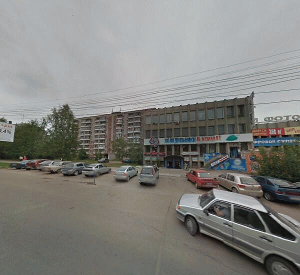 улица Горького 54 Банкомат Уральского Банка Реконструкции и Развития в Кирове, улица Горького 54