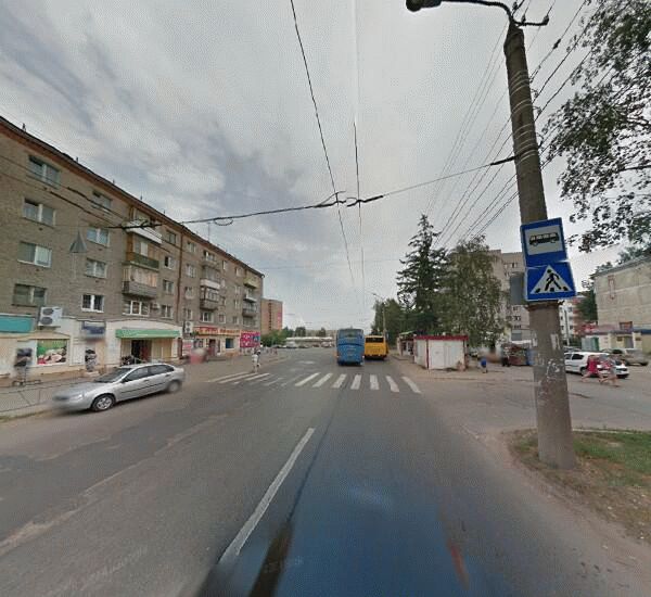 Банкомат Уральского Банка Реконструкции и Развития в Ижевске, улица им 50-летия ВЛКСМ 40