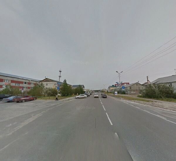 Банкомат Ханты-Мансийского Банка в Ноябрьске, улица Изыскателей 30