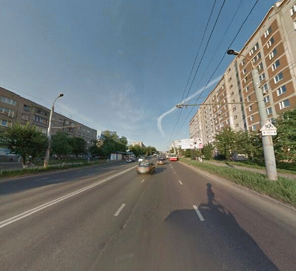 Банкомат Уральского Банка Реконструкции и Развития в Ижевске, ул. Коммунаров,  д. 165