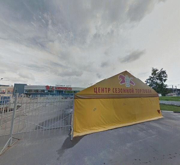 Банкомат Уральского Банка Реконструкции и Развития в Воронеже, улица Космонавтов 27г