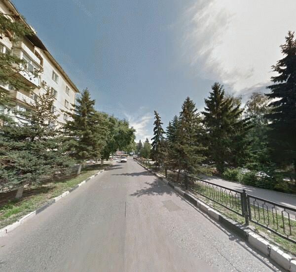 Банкомат Уральского Банка Реконструкции и Развития в Саратове, улица Одесская 2