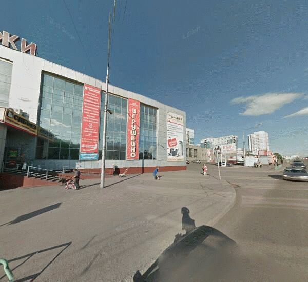 Банкомат Углеметбанка в Новокузнецке, ул. Покрышкина,  д. 22а