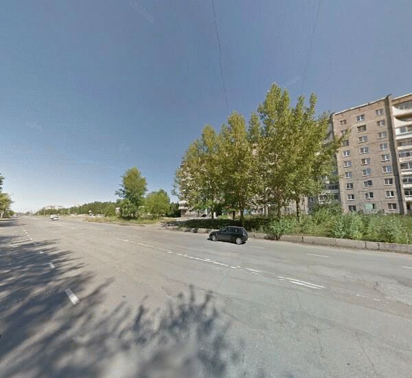 Банкомат Уральского Банка Реконструкции и Развития в Нижнем Тагиле, улица Зари 97