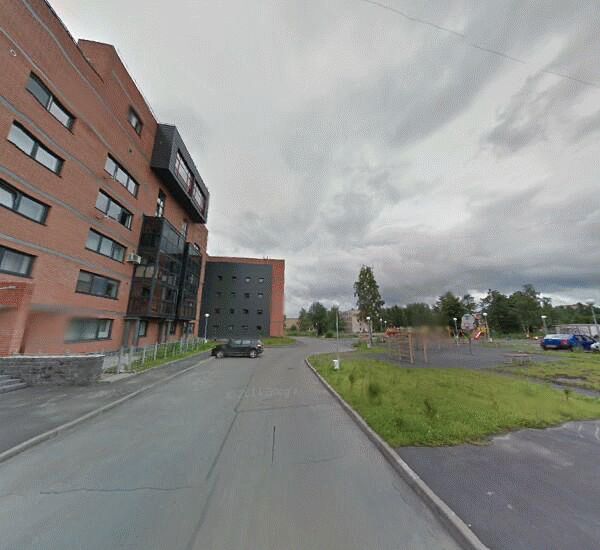 Отделение Сбербанка России в Петрозаводске, набережная Варкауса 17