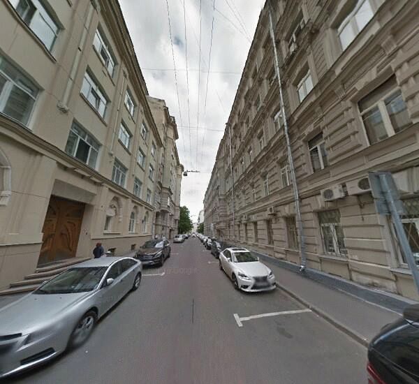 Отделение ЮниКредита в Москве, ул. Остоженка,  д. 5