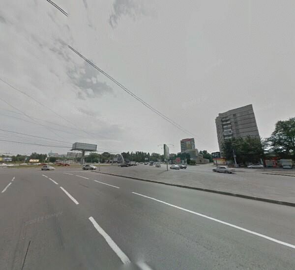 Отделение Уральского Банка Реконструкции и Развития в Новосибирске, пл. Труда,  д. 1