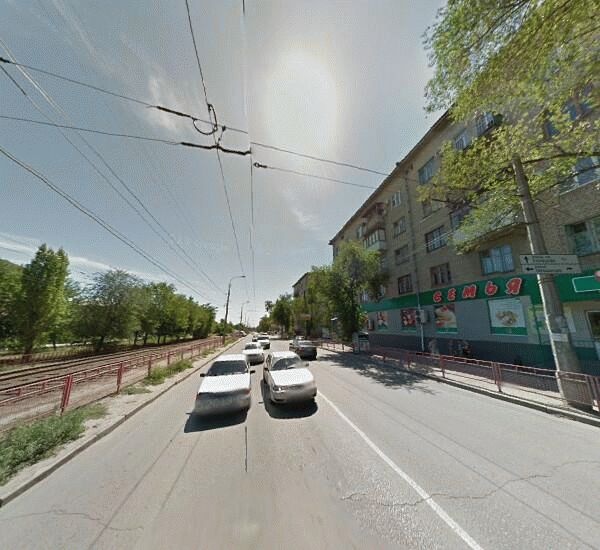 Отделение Московского областного банка в Волгограде, пр. Металлургов, д. 15