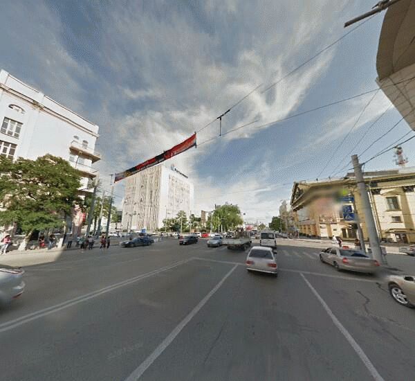 Отделение Донкомбанка в Ростове-на-Дону, ул. Красноармейская,  д. 136а