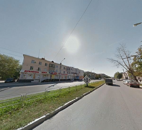 просп. Автозаводцев, д. 28 Отделение Совкомбана в Миассе, просп. Автозаводцев, д. 28