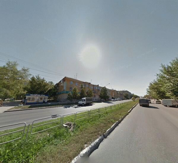 Отделение Челябинвестбанка в Миассе, просп. Автозаводцев,  д. 30