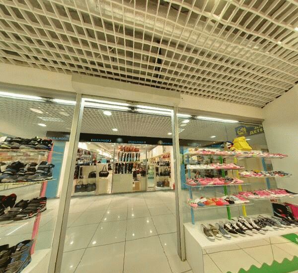 Отделение Уральского Банка Реконструкции и Развития в Екатеринбурге, ул. 8 Марта, д. 149 