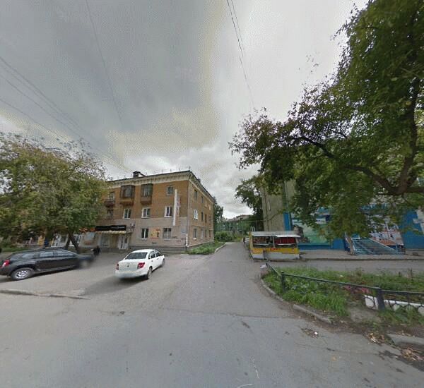 Отделение Сбербанка России в Екатеринбурге, ул. Баумана,  49