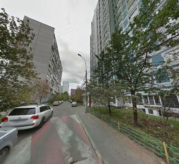 Отделение Авангарда в Москве, ул. Исаковского, д. 33, кор. 1, универсам «Пятерочка»