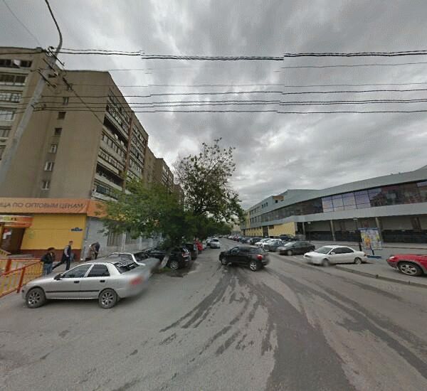 Отделение Запсибкомбанка в Тюмени, ул. Республики,  д. 90