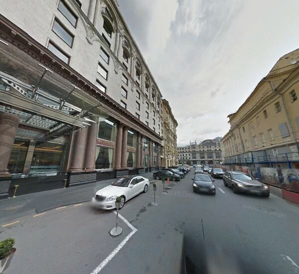 Отделение Росбанка в Москве, ул. Неглинная, д.  4, гостиница «Арарат Парт Хаятт»