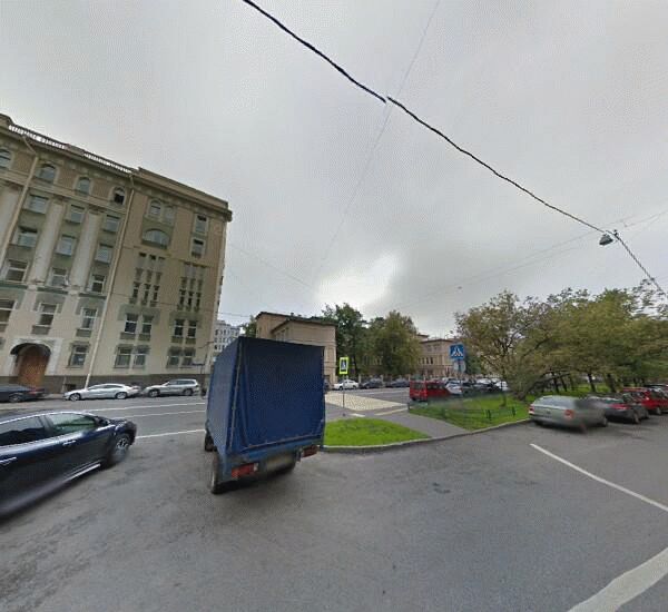 Отделение Сбербанка России в Москве, ул. Плющиха,  42