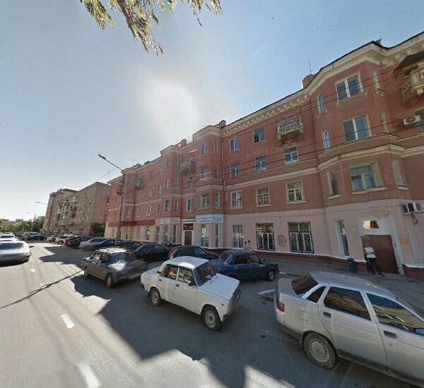 Отделение Уральского Банка Реконструкции и Развития в Саратове, ул. Мичурина,  д. 116